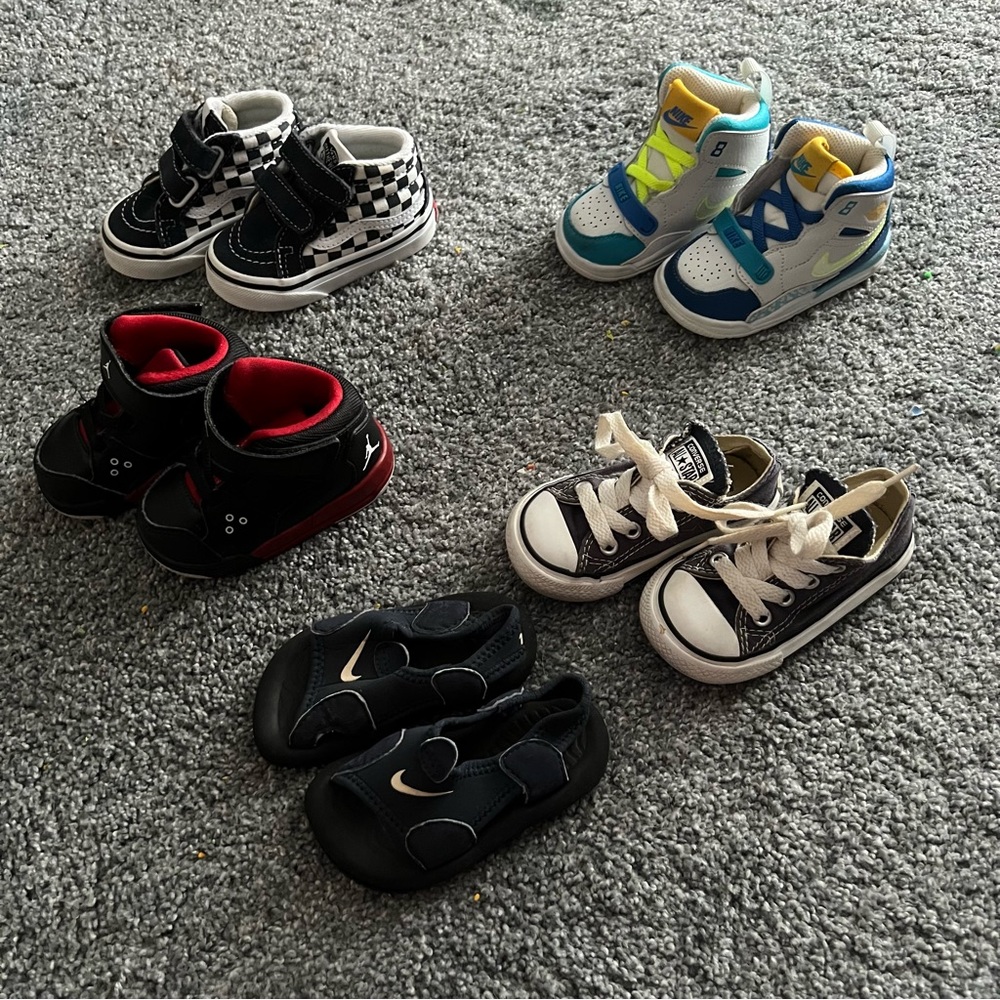Toddler size 4 shoe lot